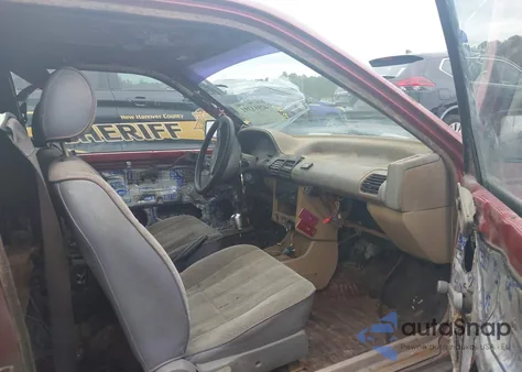 1993 Ford Escort из США, поврежденный, VIN 1FAPP10J7PW296639